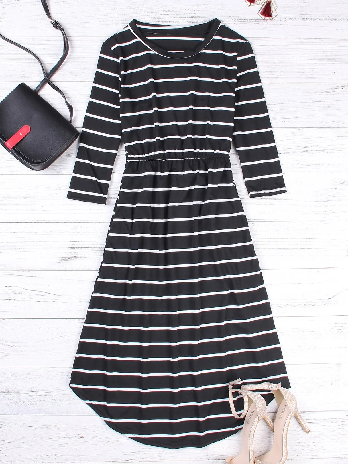 Wholesale Black Round Neck 3/4 Length Sleeve Stripe Curved Hem Midi Dress