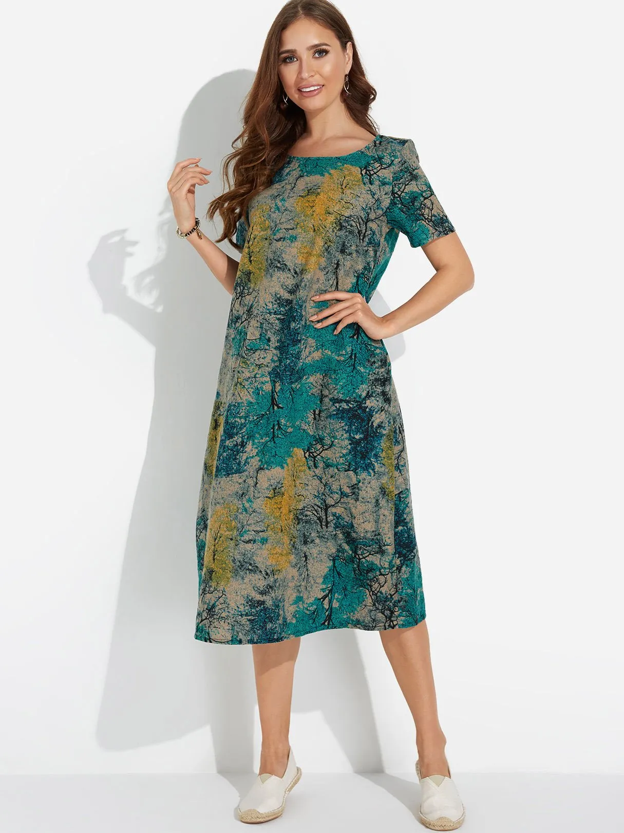 Wholesale Blue Round Neck Short Sleeve Floral Print Midi Dress